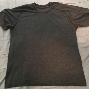 XXL Men’s Lululemon Athletic Shirt